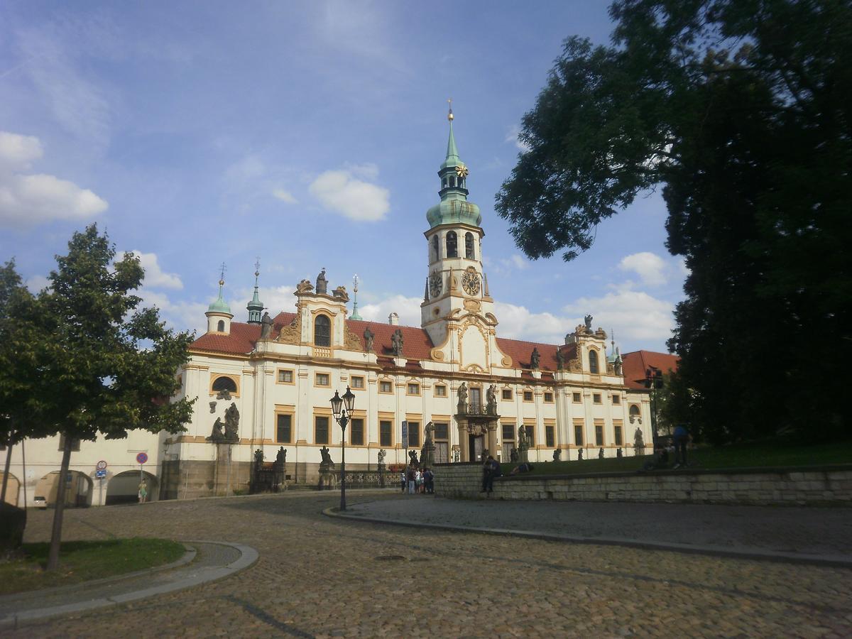 Apartricanova Прага Екстер'єр фото